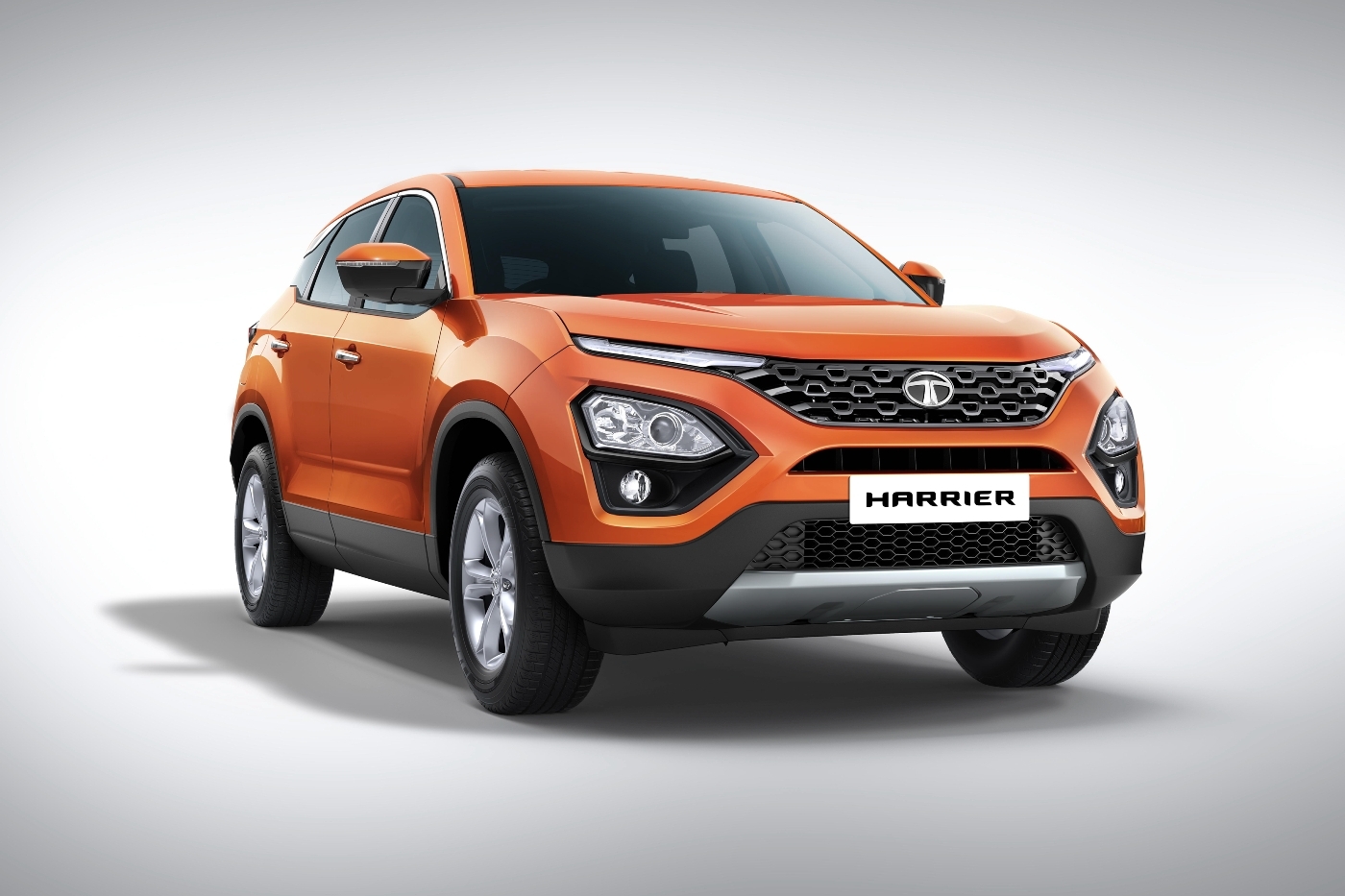 Discovery Sport de baixo custo da Tata tem motor de Compass