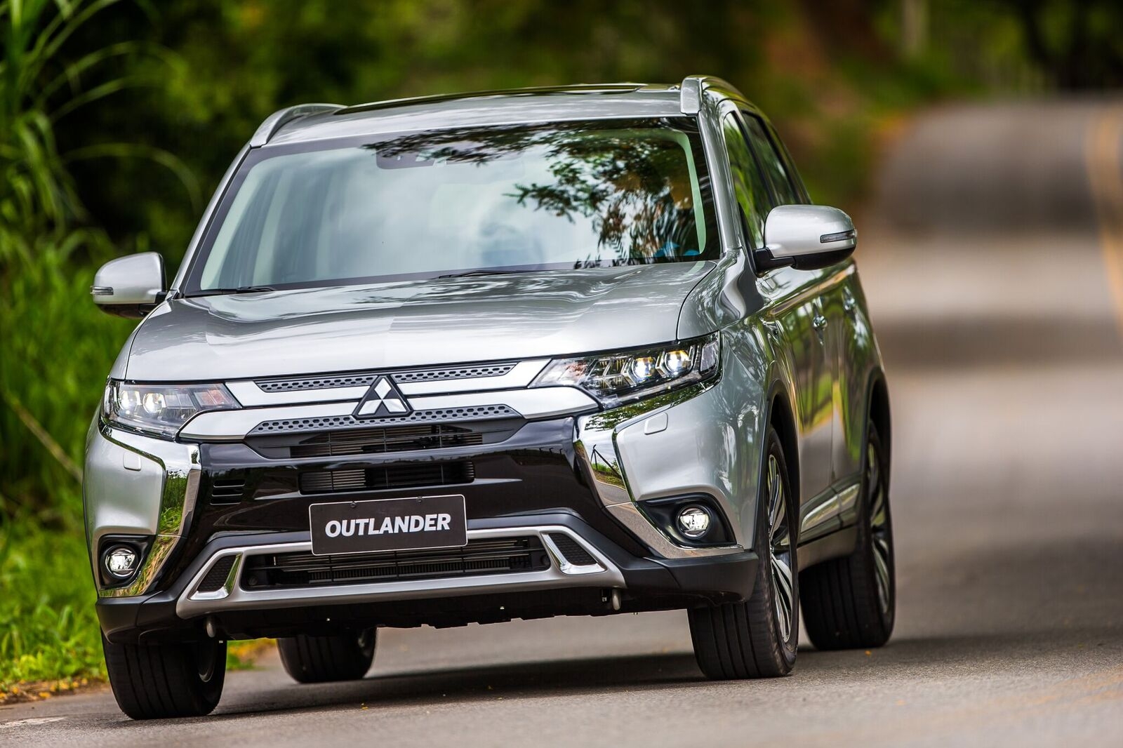 Outlander 2019 é o mais novo carro da Mitsubishi