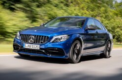 Mercedes-AMG C63 chega ao Brasil em 3 versões por R$ 500 mil