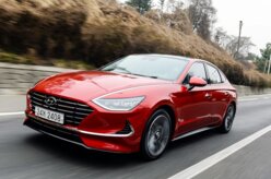 Hyundai revela mais sobre novo Sonata com traseira de Civic