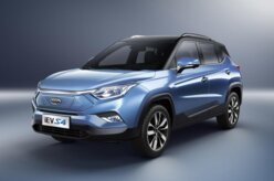 JAC iEV S4 chinês é maior e mais barato que o vendido aqui