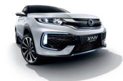Honda HR-V ganha mais uma versão elétrica na China